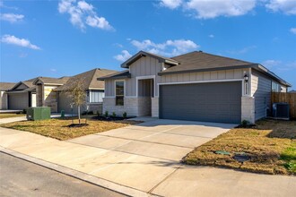 11514 Mustang Grv in San Antonio, TX - Building Photo - Building Photo