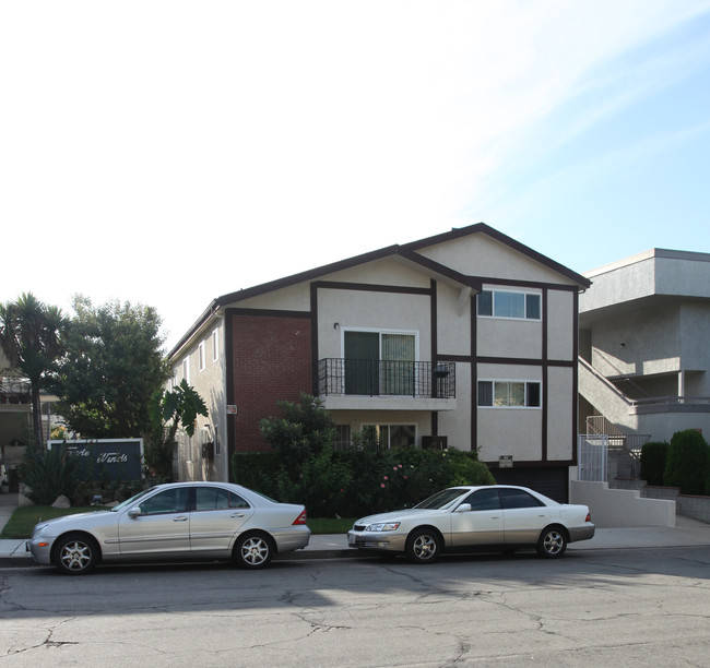 316 E Santa Anita Ave in Burbank, CA - Building Photo - Building Photo