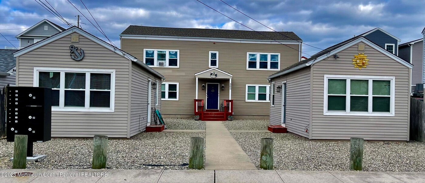 308 Sampson Ave in Seaside Heights, NJ - Building Photo