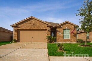 6923 Musclewood Rd in Baytown, TX - Building Photo