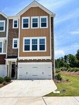 1002 Brookville Ln in Durham, NC - Building Photo