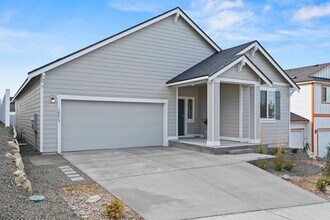 10813 N Beaverhead Rd in Spokane, WA - Building Photo - Building Photo