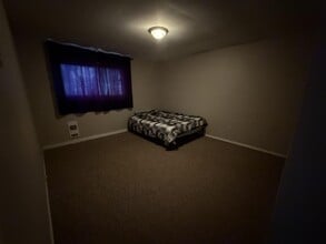 24 Kings Ct in Orillia, ON - Building Photo - Building Photo