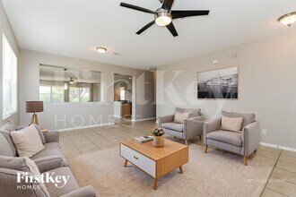 1325 NW 20th Ct in Cape Coral, FL - Building Photo - Building Photo