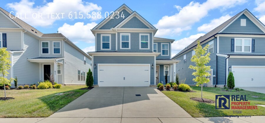 613 Conifer Dr in Spring Hill, TN - Building Photo