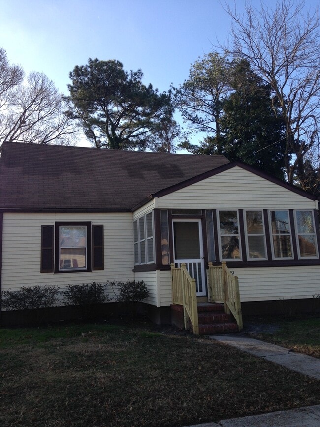 property at 3309 Scott St