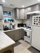 39 Arlington Ave, Unit #1 in Revere, MA - Foto de edificio - Building Photo