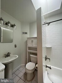 1104 Roland Heights Ave photo'