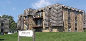 Cedar Crest Apartments in Des Moines, IA - Foto de edificio