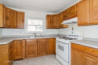 1803 Paradise Blvd in Rockford, IL - Building Photo - Building Photo