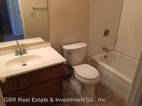 43 Dean Way in Folsom, CA - Building Photo - Building Photo