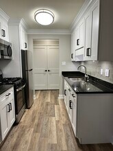 4939 Puffer Rd in Downers Grove, IL - Building Photo - Building Photo