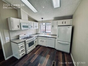 2704 Zinnia Ave in Reno, NV - Building Photo - Building Photo