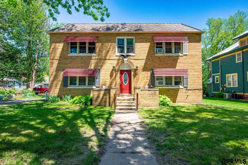 1410 7th St-Unit -1 in Harlan, IA - Building Photo