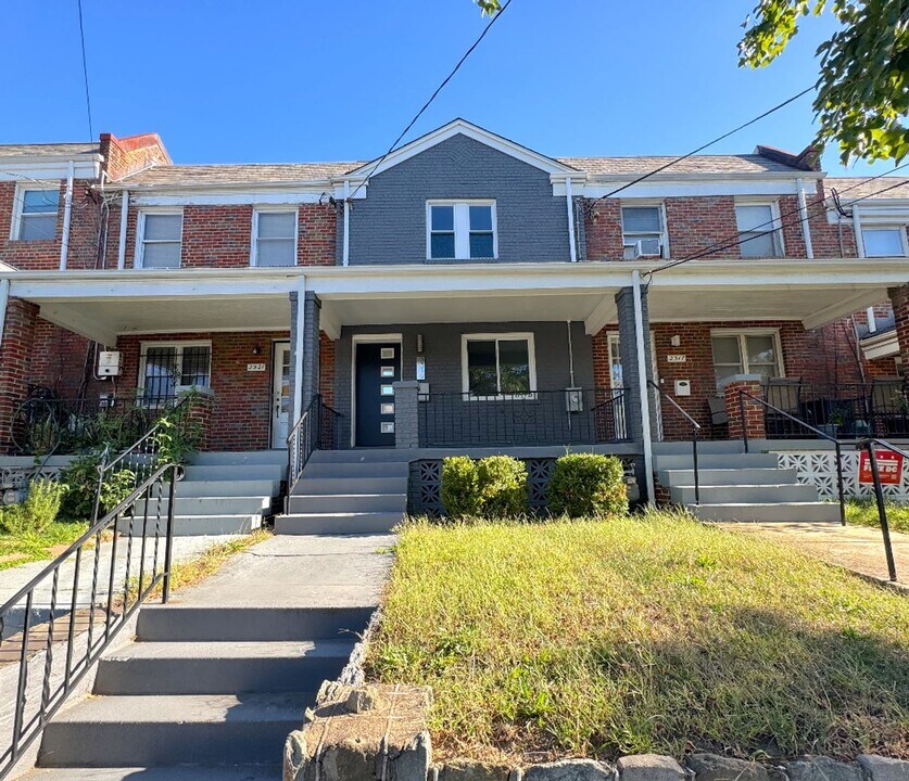 2319 13th Pl NE in Washington, DC - Building Photo