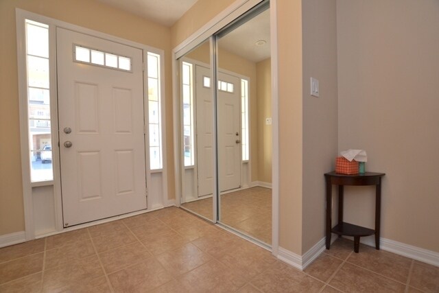 256 Wetenhall Landng in Milton, ON - Building Photo - Building Photo