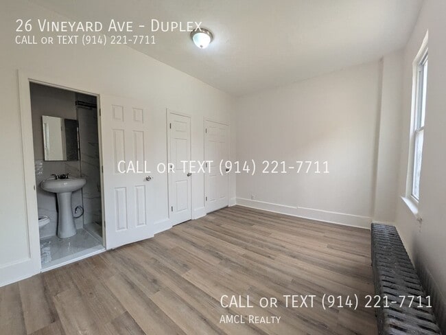 26 Vineyard Ave in Yonkers, NY - Building Photo - Building Photo