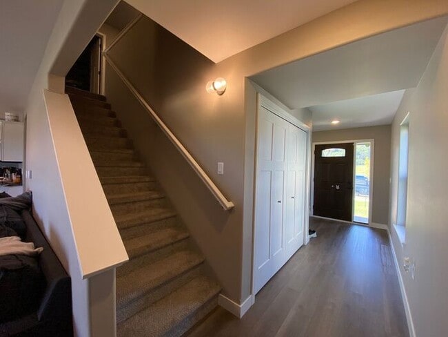 3345 Loethen Ln in Coralville, IA - Building Photo - Building Photo