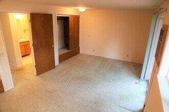 1821 NW Highland Dr in Corvallis, OR - Building Photo - Building Photo