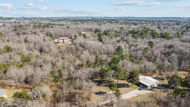 9099 Bellwood Lake Rd in Tyler, TX - Building Photo - Building Photo