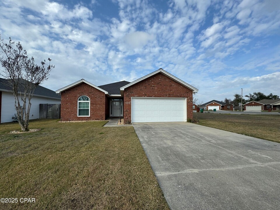 5313 Seneca Ln in Panama City, FL - Building Photo