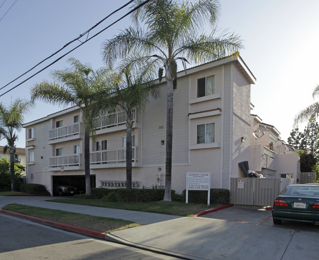 Jasmine Creek Apartments in Anaheim, CA - Building Photo - Building Photo