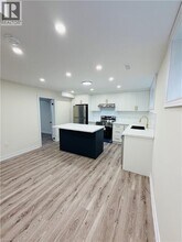 494 Woodbine Ave in Kitchener, ON - Building Photo - Building Photo