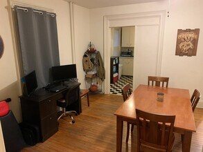 432 W Doty St, Unit 1 in Madison, WI - Building Photo - Building Photo