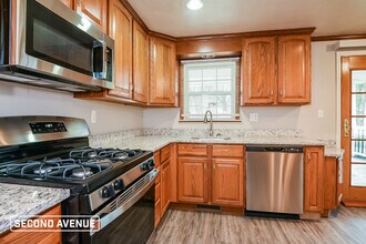 16 Cree Dr, Unit W-1110 in Greensburg, PA - Foto de edificio - Building Photo