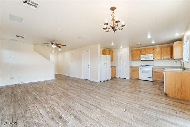 1173 Paradise Mountain Tr in Henderson, NV - Building Photo - Building Photo