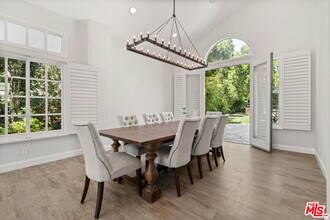 18419 St Moritz Dr in Los Angeles, CA - Building Photo - Building Photo