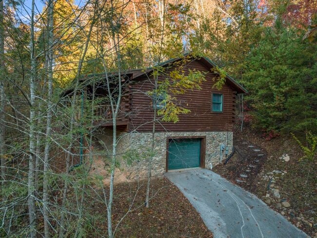property at 338 Cherokee Cir