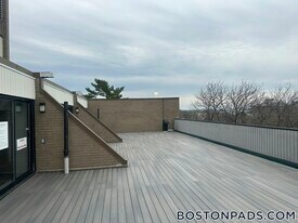 1455 Commonwealth Ave, Unit 317 in Boston, MA - Building Photo