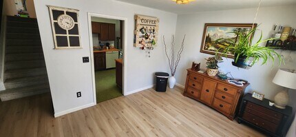 1573 S Eaton St, Unit 1 in Lakewood, CO - Building Photo - Building Photo