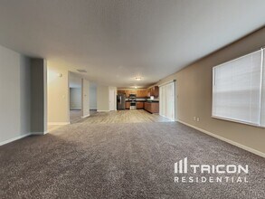 800 Waterway Dr in Franklin, IN - Building Photo - Building Photo