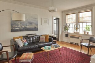 393 Broadway, Unit #20 in Cambridge, MA - Building Photo