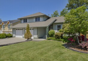 10910 SE 220th Pl in Kent, WA - Building Photo