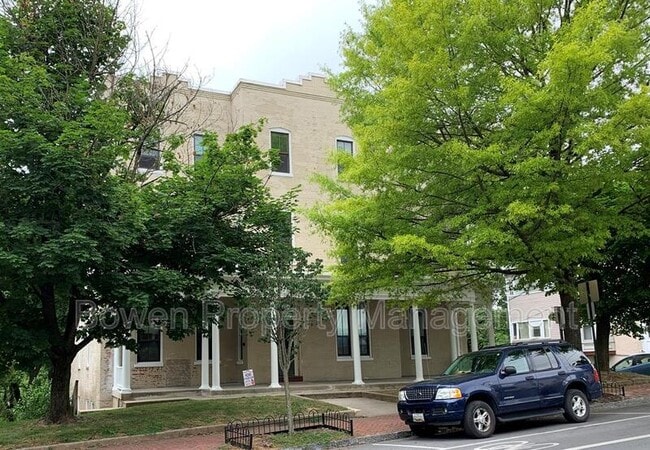 property at 203 S Prospect St