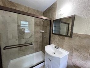 11-13 Francis Ave in Nyack, NY - Building Photo - Interior Photo