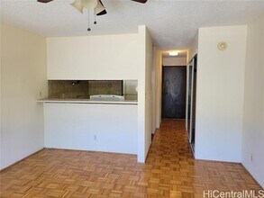 3721 Kanaina Ave in Honolulu, HI - Building Photo - Building Photo