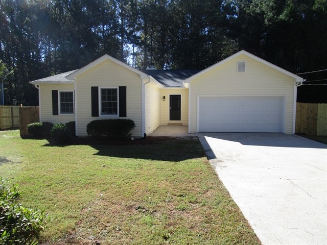 5100 Ray Ct in Powder Springs, GA - Building Photo