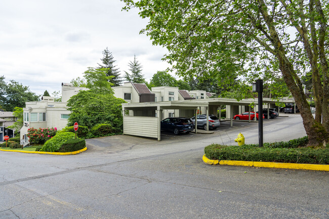 Gull-Val Condos in Redmond, WA - Foto de edificio - Building Photo