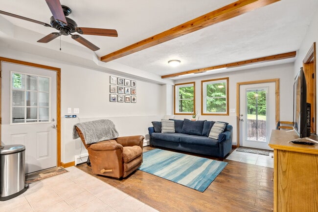 59 Lincoln St in Norton, MA - Building Photo - Building Photo