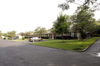 Wedgewood Apartments in St. Stephen, SC - Building Photo - Building Photo