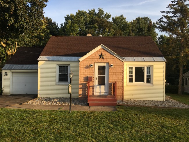16 Beechwood Rd