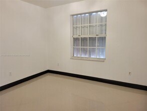 8900 NW 148th Terrace in Miami Lakes, FL - Building Photo - Building Photo