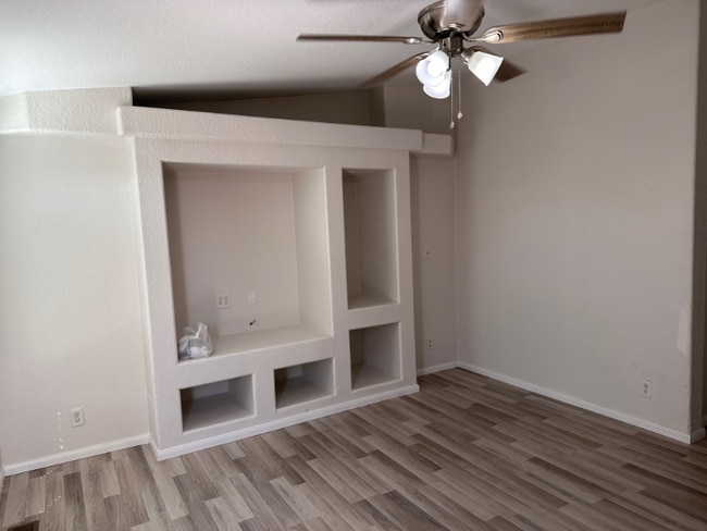 6135 Bryce Canyon Ave in Las Vegas, NV - Building Photo - Building Photo