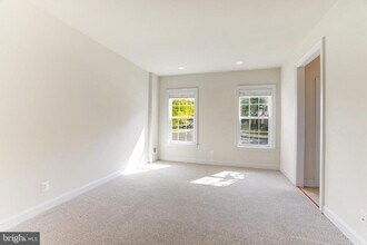 25465 Potomac Twain Terrace in Chantilly, VA - Building Photo - Building Photo