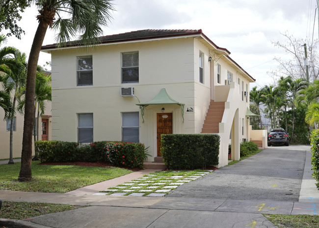 126 Calabria Ave in Coral Gables, FL - Building Photo - Building Photo