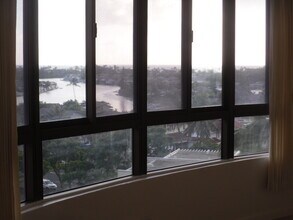 6770 Hawaii Kai Dr, Unit 607 in Honolulu, HI - Building Photo - Building Photo
